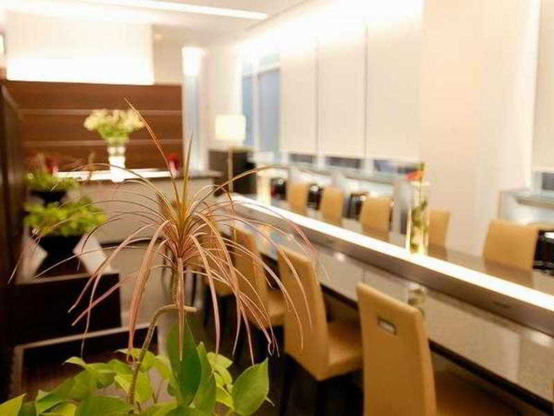 Tokyu Stay Suidobashi Токіо Екстер'єр фото